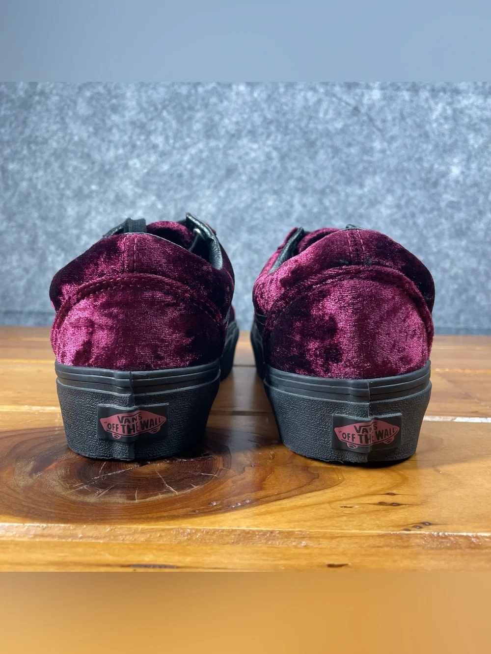 Vans Old Skool Platform Mens 7 / Womens Size 8.5 Crushed Velvet Burgundy Maroon